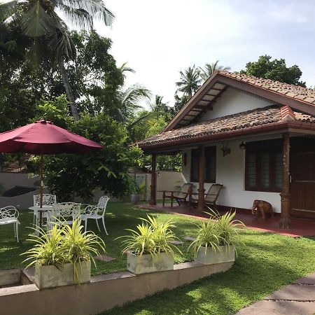 Villa Bubble Sea Unawatuna Buitenkant foto