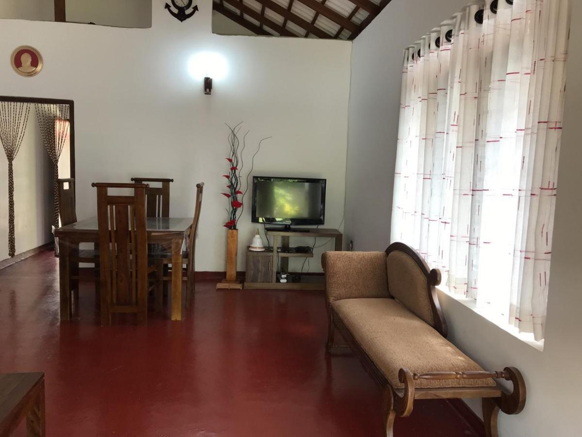Villa Bubble Sea Unawatuna Buitenkant foto
