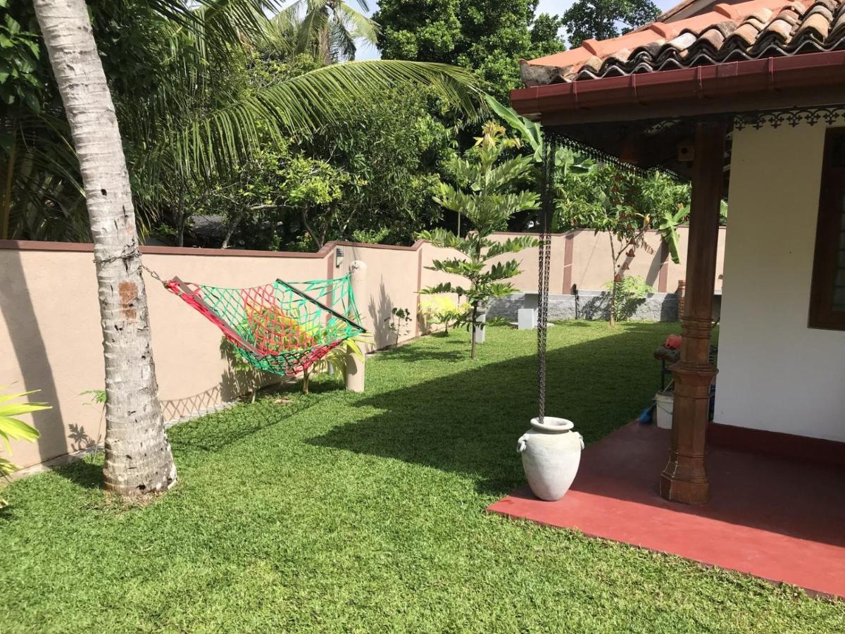 Villa Bubble Sea Unawatuna Buitenkant foto