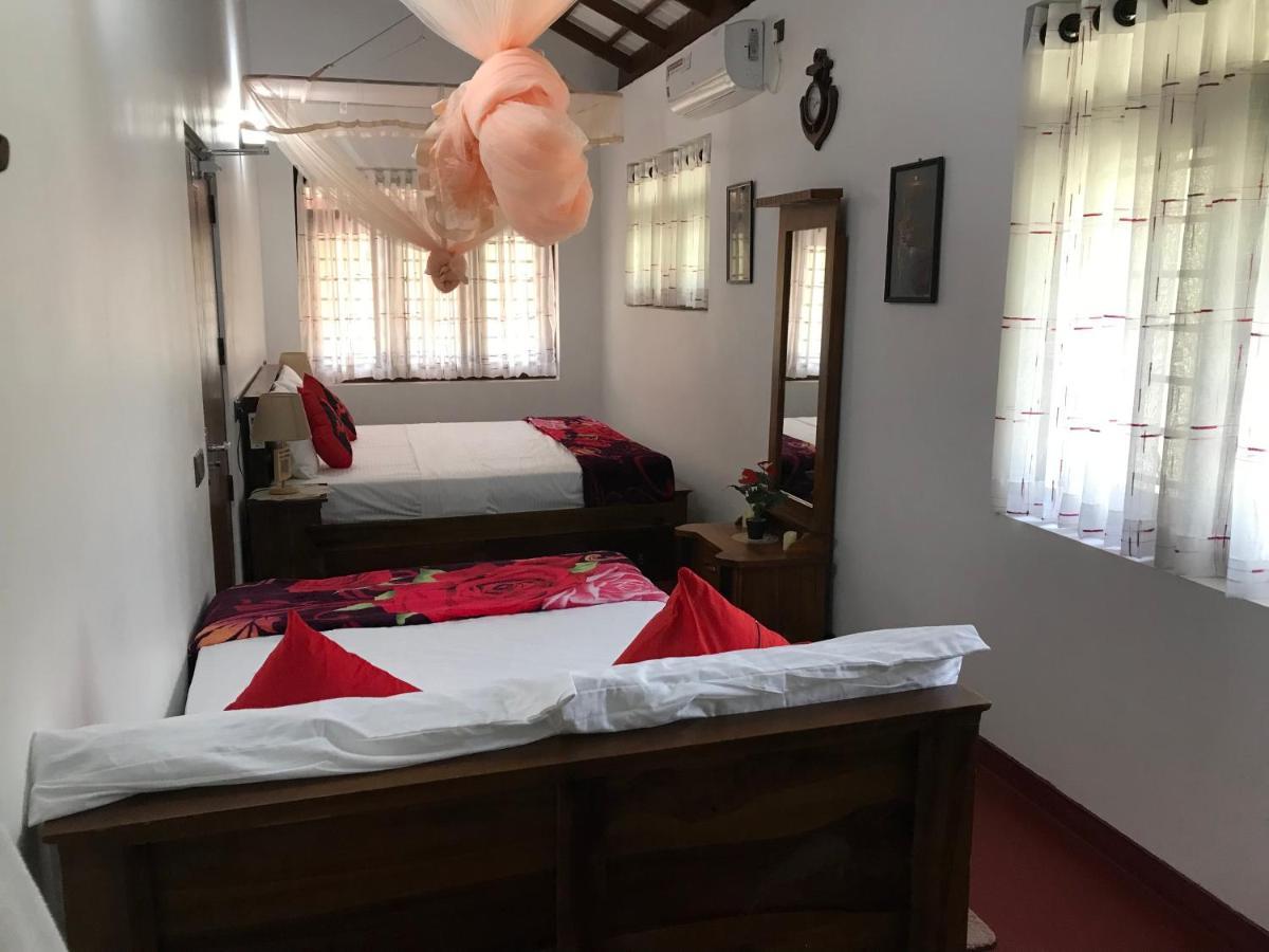 Villa Bubble Sea Unawatuna Buitenkant foto