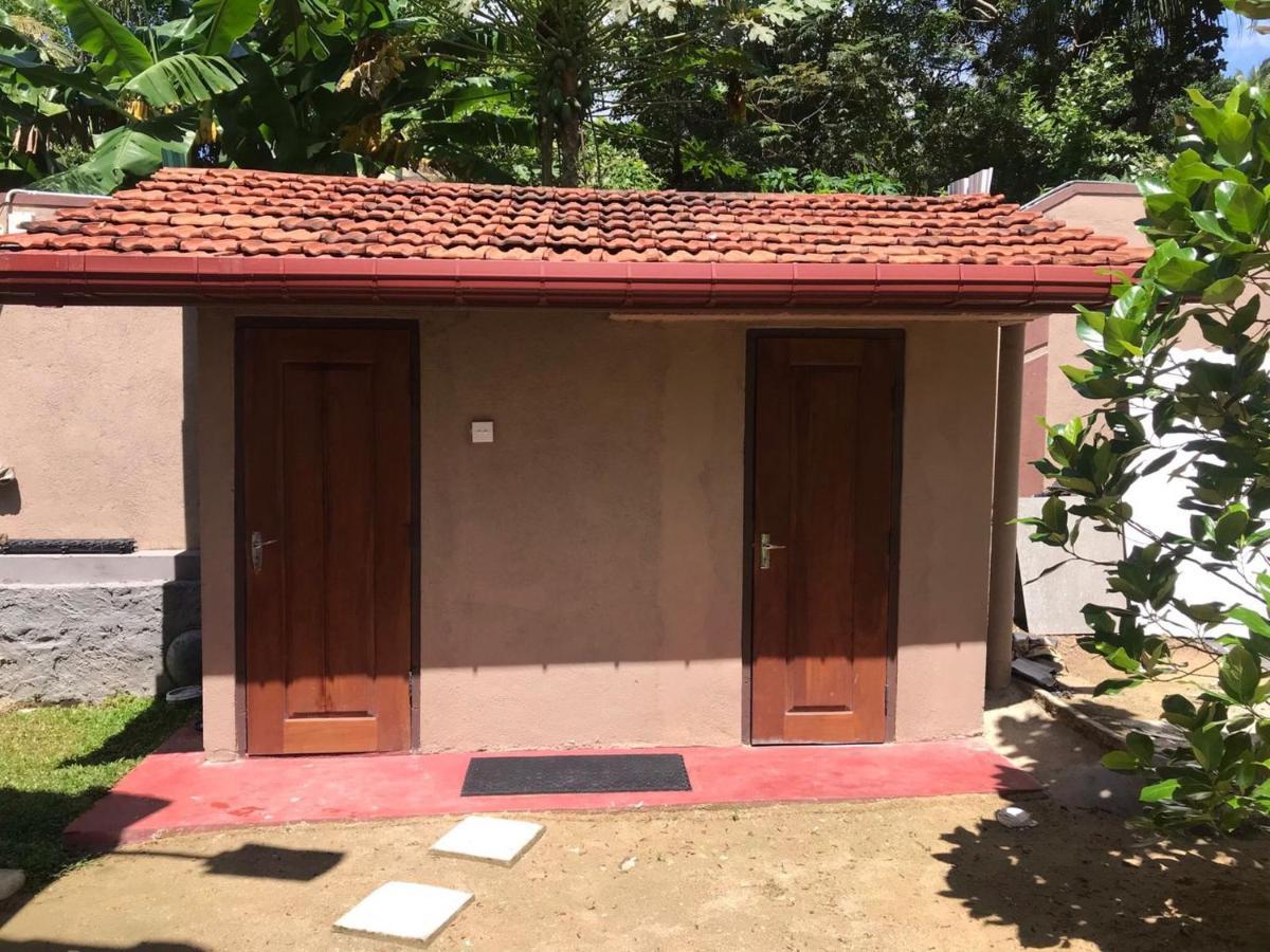 Villa Bubble Sea Unawatuna Buitenkant foto