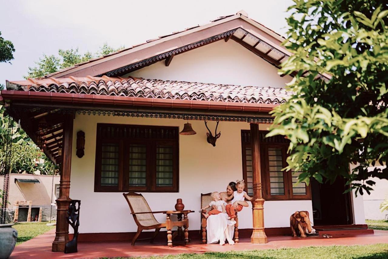 Villa Bubble Sea Unawatuna Buitenkant foto